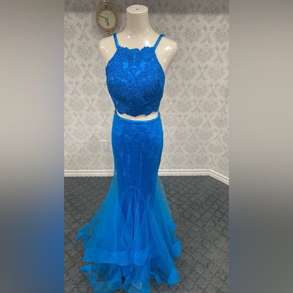 Blush 11224 Embroidered Lace 2pc Prom Dress - Picture 4 of 12